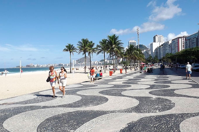 Chegando até as praias mais turísticas de Rio no transfer Copacabana.
