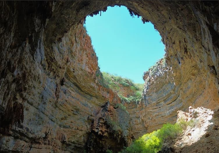 Claraboia da Gruta dos Brejões
